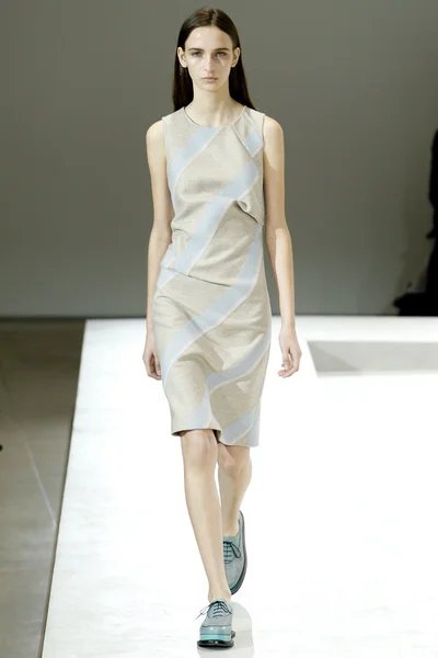 Look 2